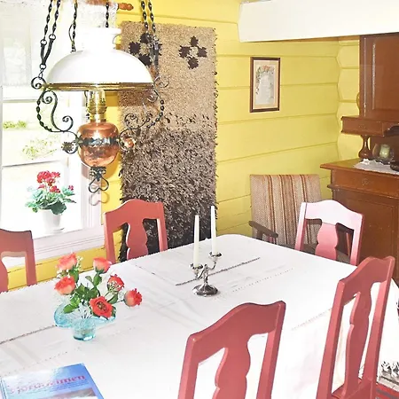 8 Person In Liabygda-by Traum *