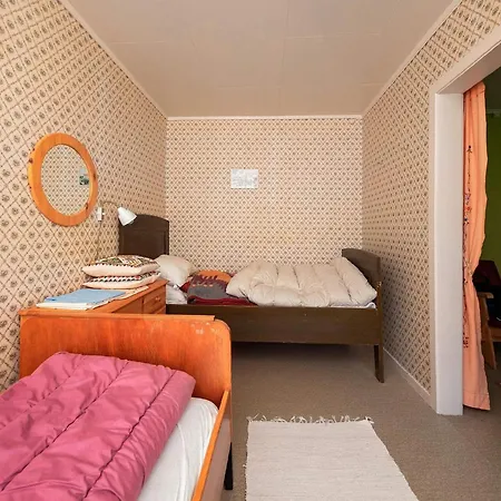 8 Person In Liabygda-by Traum * איידסדאל
