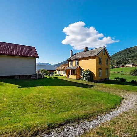 8 Person In Liabygda-by Traum * Eidsdal