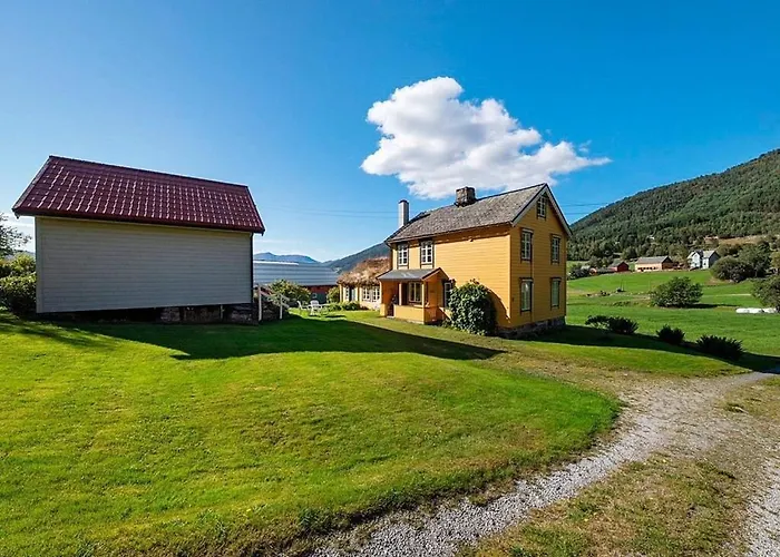 8 Person In Liabygda-by Traum * Eidsdal